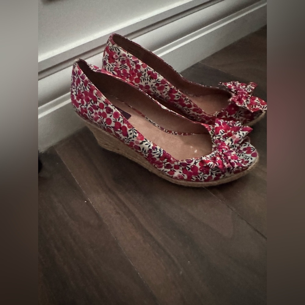 Lord & Taylor wedge sandals